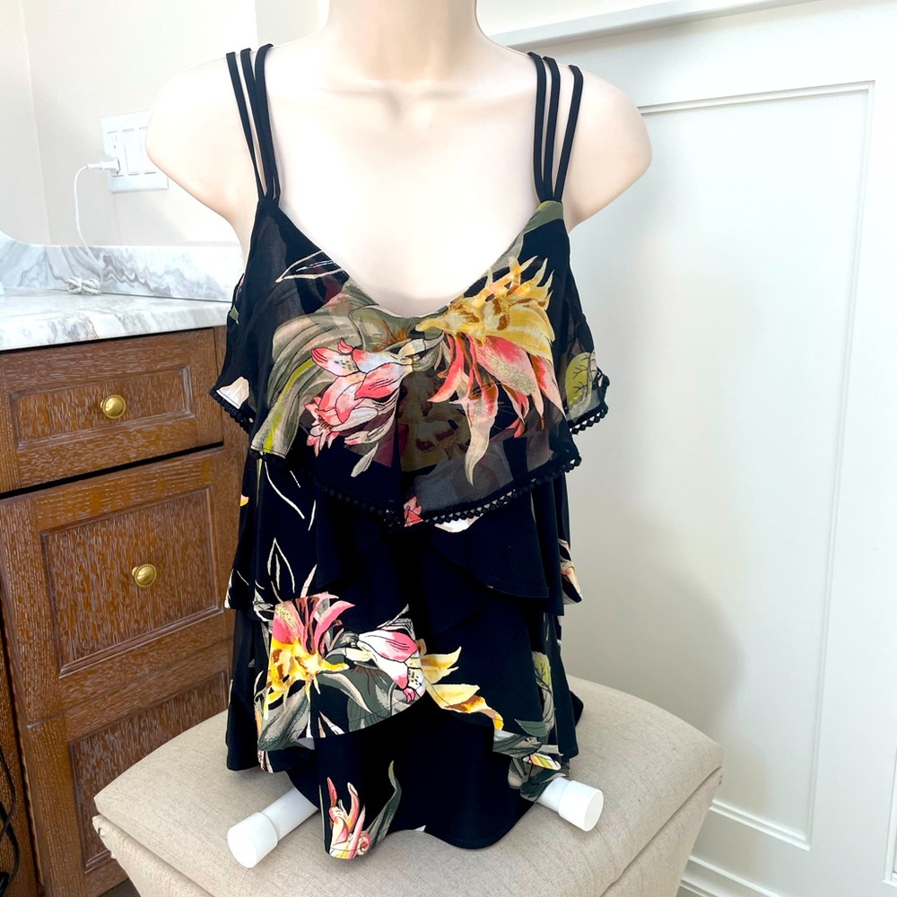 White House Black Market floral print dressy tank size XS